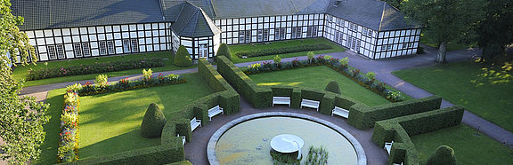Gräflicher Park Hotel & Spa, Bad Driburg - Bild 1 Außenansicht: Gräflicher Park Health & Balance Resort Bad Driburg