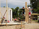 Ein Strohballenhaus entsteht - Bild